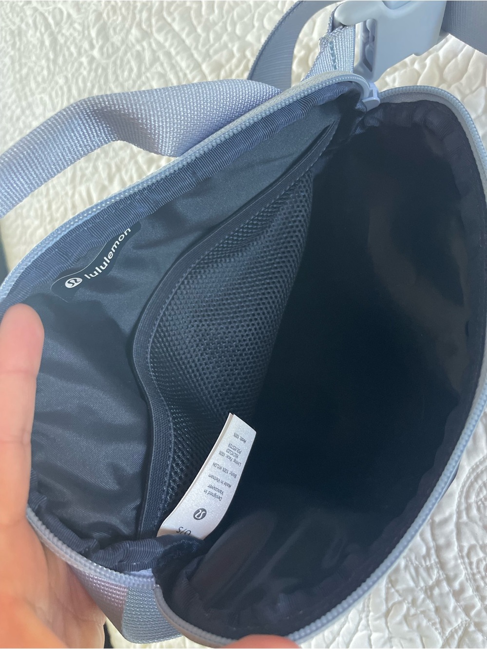 Lululemon All Day Essentials 2.5L Belt Bag/Crossbody Bag/Fanny Pack in Navy Blue - Picture 12 of 15
